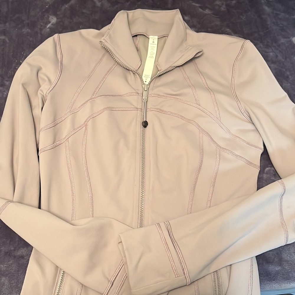 NWOT’s Lululemon Define Jacket